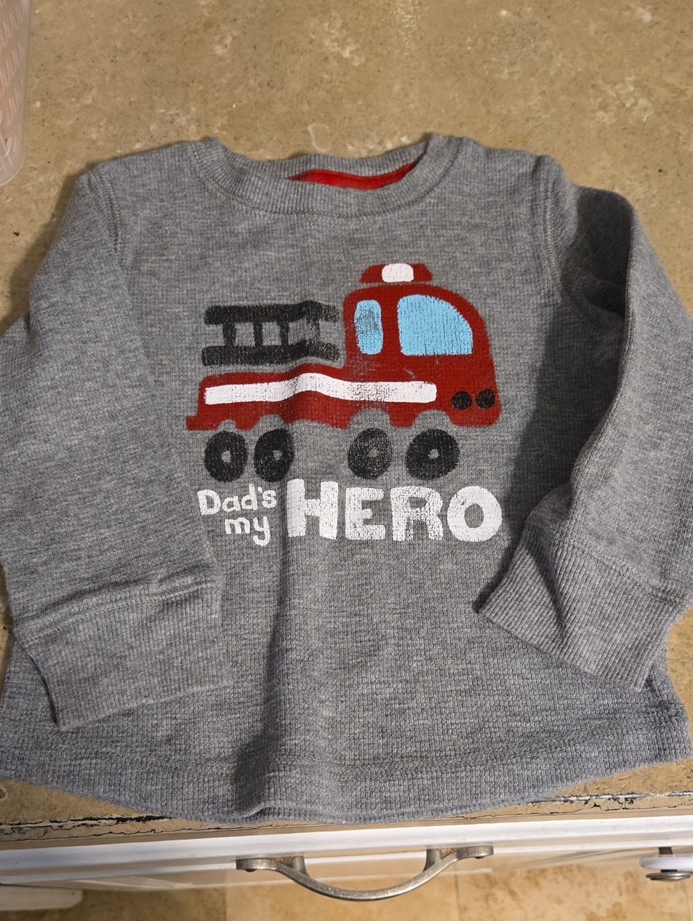 EUC 18m 👨🚒 "Dad's my Hero" Fire Truck Long-sleeved Gray Shirt, Worn Once